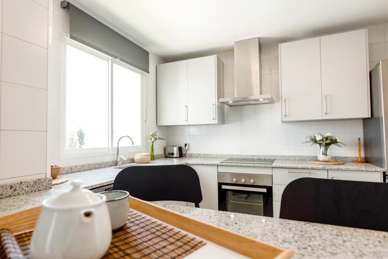 Spacious 2-Bedroom Apartment With Free Parking Sitio de Calahonda Exterior photo