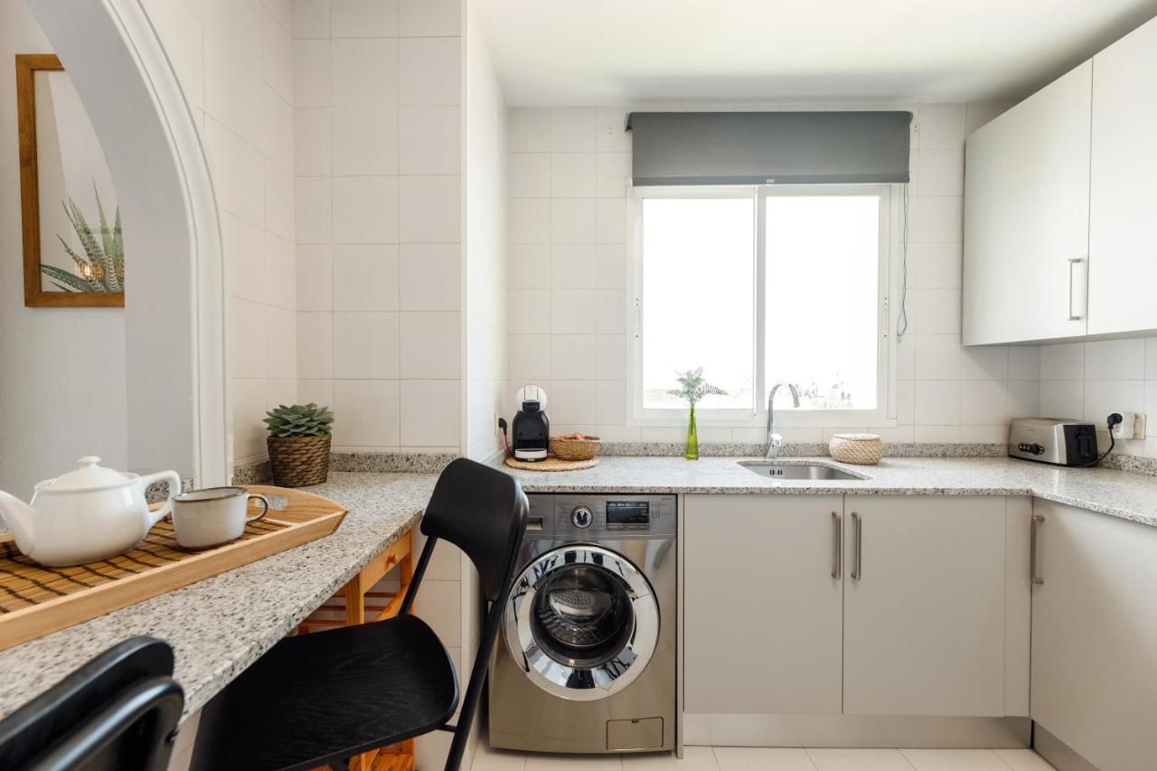 Spacious 2-Bedroom Apartment With Free Parking Sitio de Calahonda Exterior photo